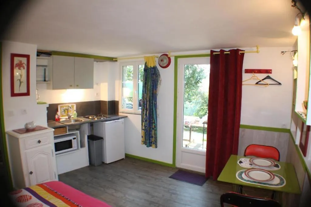 Gites Des Esselards Yzeron Holiday home