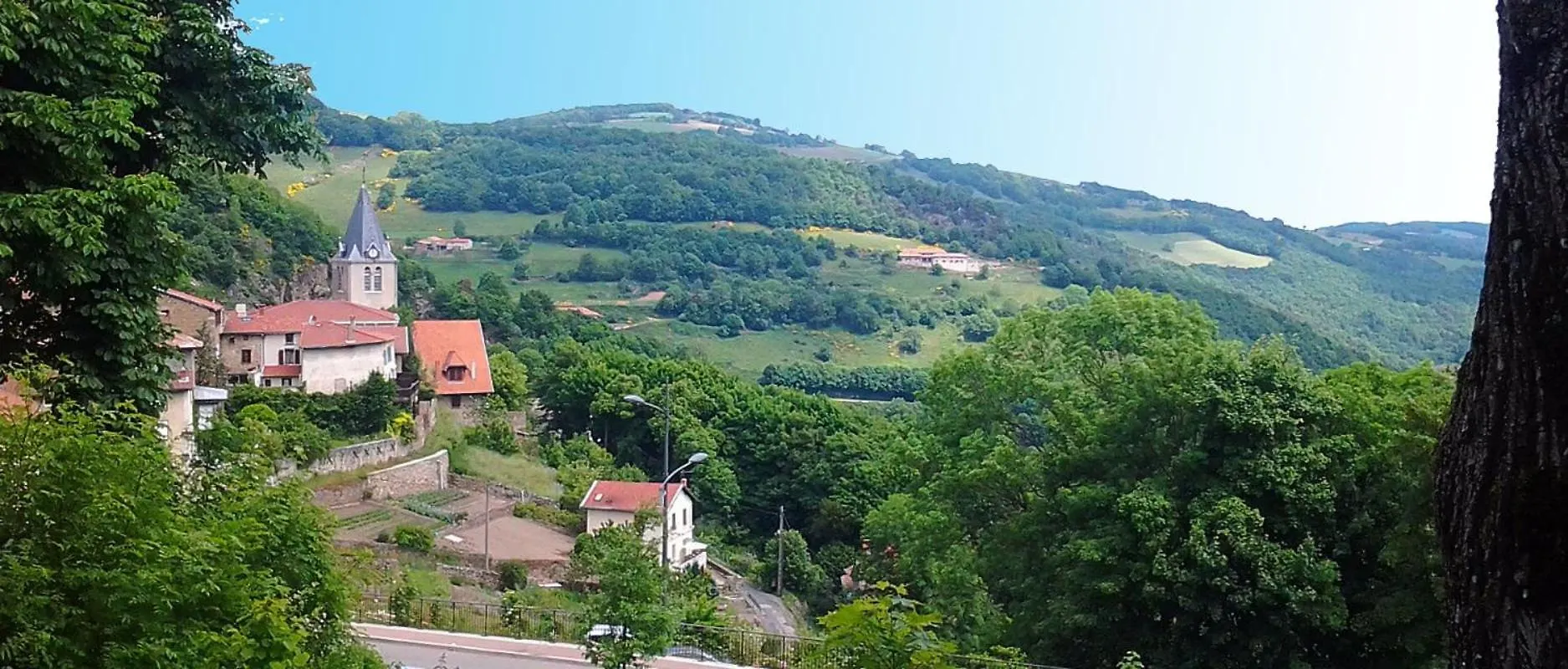 Gites Des Esselards Yzeron 0*,