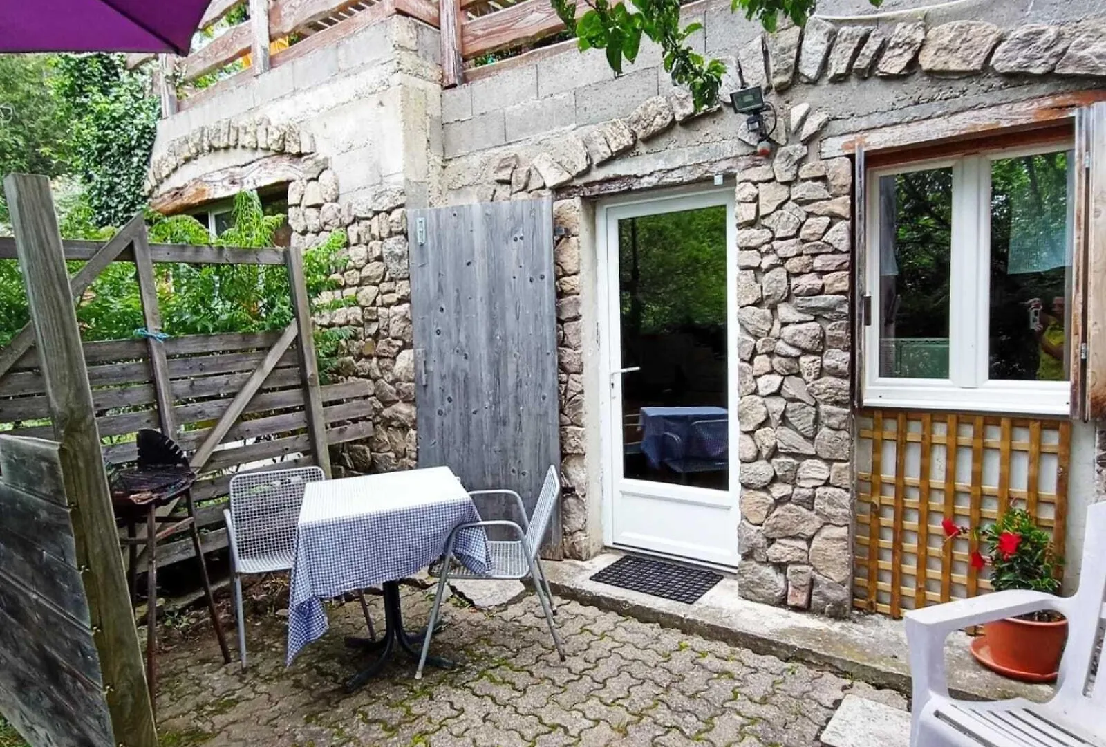 Holiday home Gites Des Esselards Yzeron